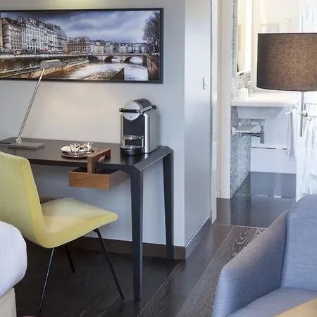 De L'universite Szálloda Párizs