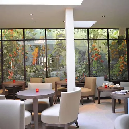 Szálloda De L'universite 3*