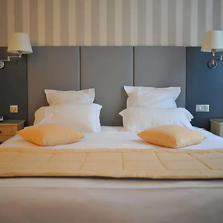 De L'universite 3* Párizs