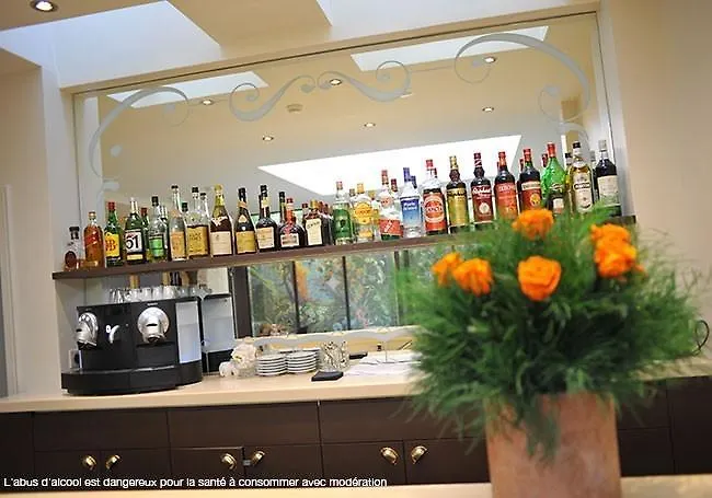 ドゥ リュニベルシテ