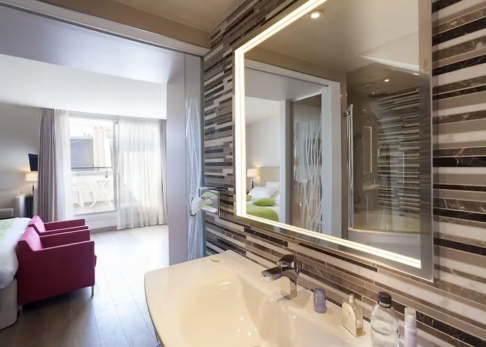 ドゥ リュニベルシテ パリ