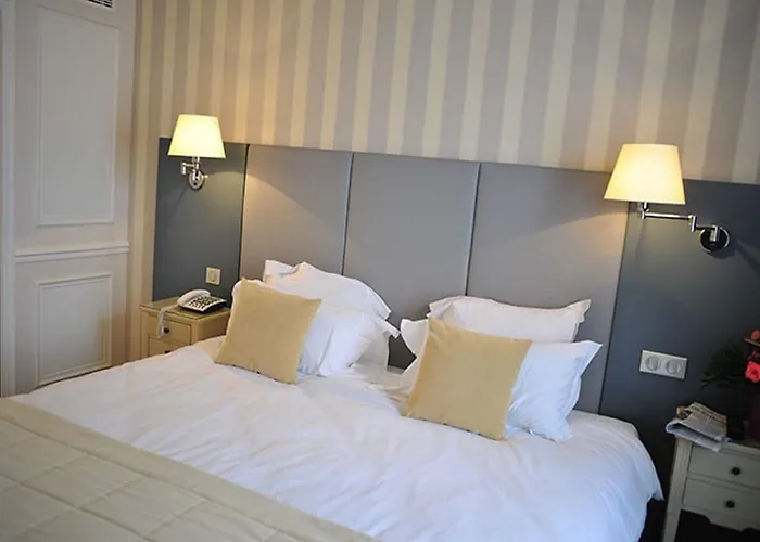 ドゥ リュニベルシテ