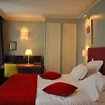 Hotel De L'universite 3*