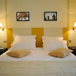De L'universite Hotell