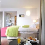 Otel De L'universite 3*