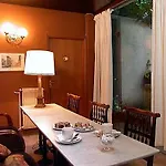 Otel De L'universite 3*