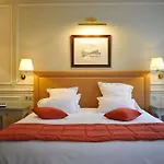 Hotel De L'universite 3*