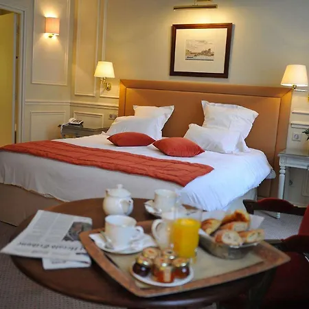Hotel De L'universite