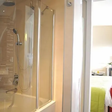 De L'universite Ξενοδοχείο Παρίσι