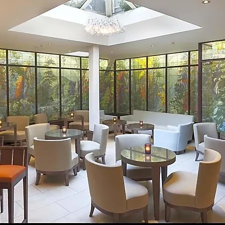 De L'universite Hotel 3*