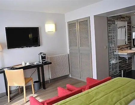 De L'universite Hotel 3*