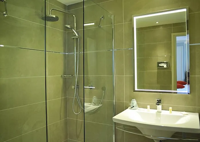 ホテル ドゥ リュニベルシテ パリ