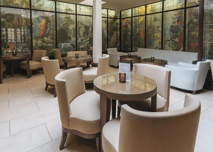 ドゥ リュニベルシテ ホテル