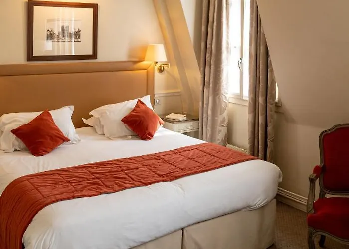 ドゥ リュニベルシテ ホテル パリ