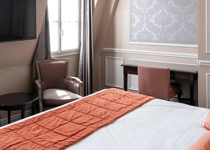 ドゥ リュニベルシテ ホテル 3*