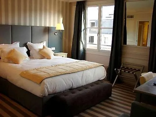 De L'universite Hotel 3*