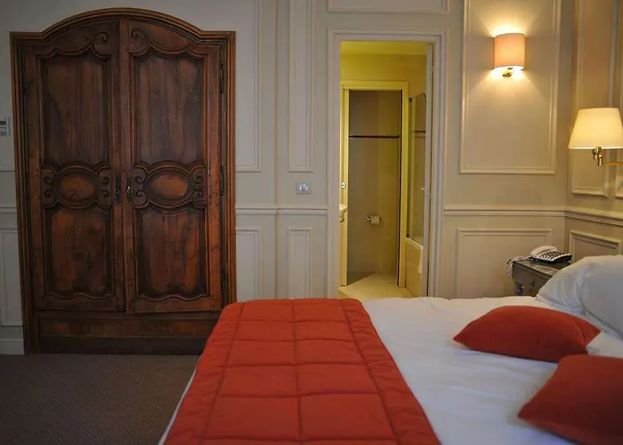 De L'universite Hotel